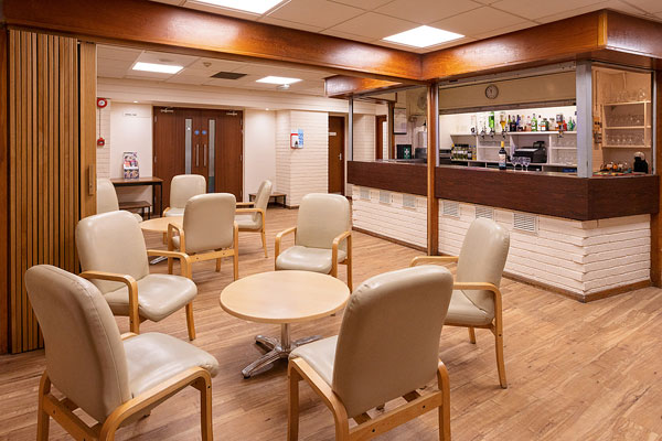 Photo of the bar and the lounge area